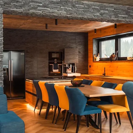 Moon * Oravská Lesná